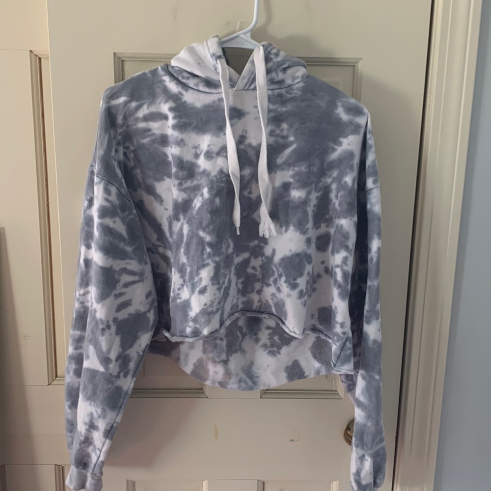 Tie-dye cropped hoodie